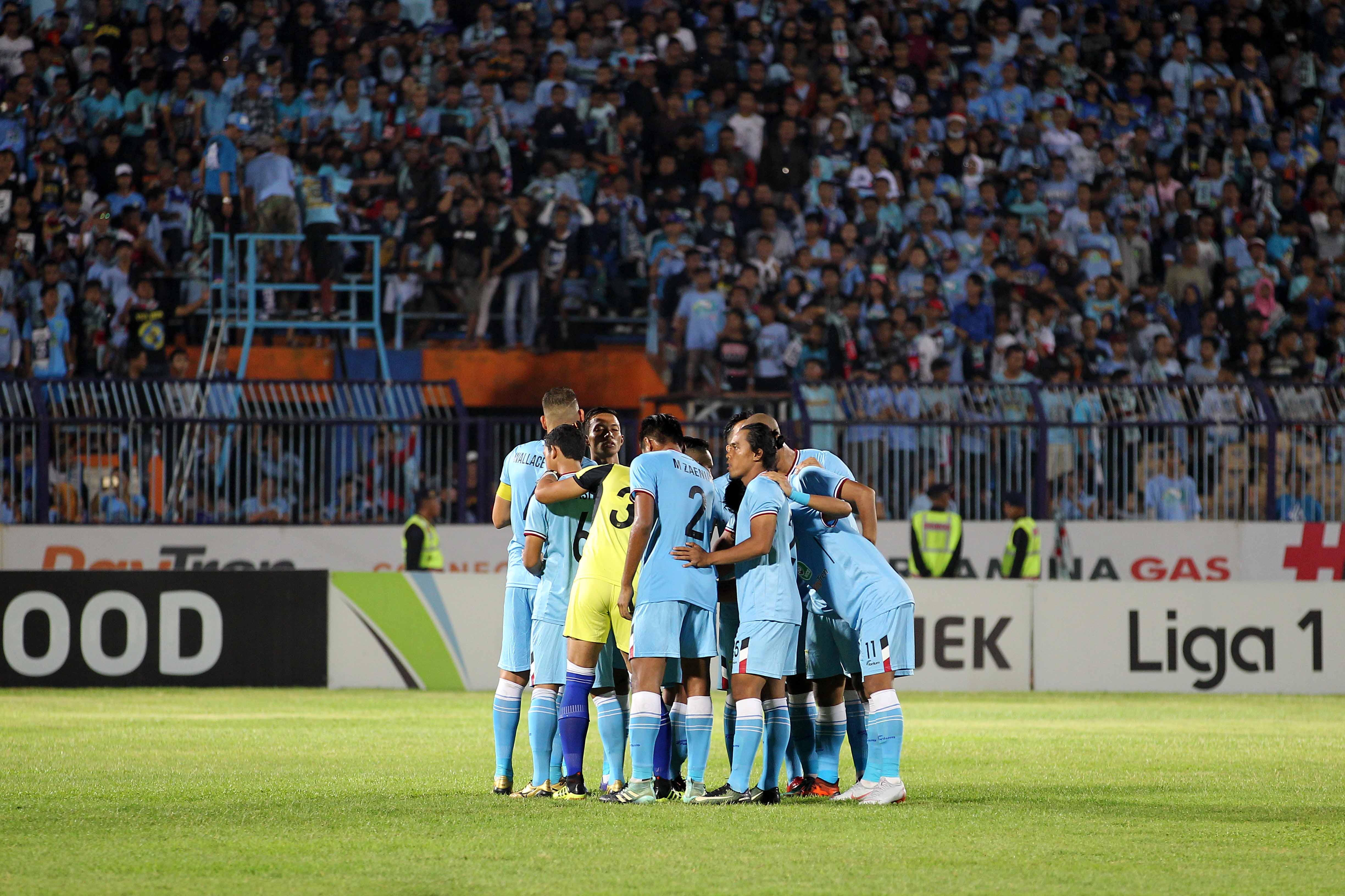 Persela dan Persib Sama-sama Berambisi 